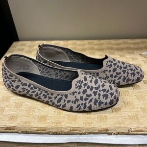 NEW Leopard Print Women's Flats
